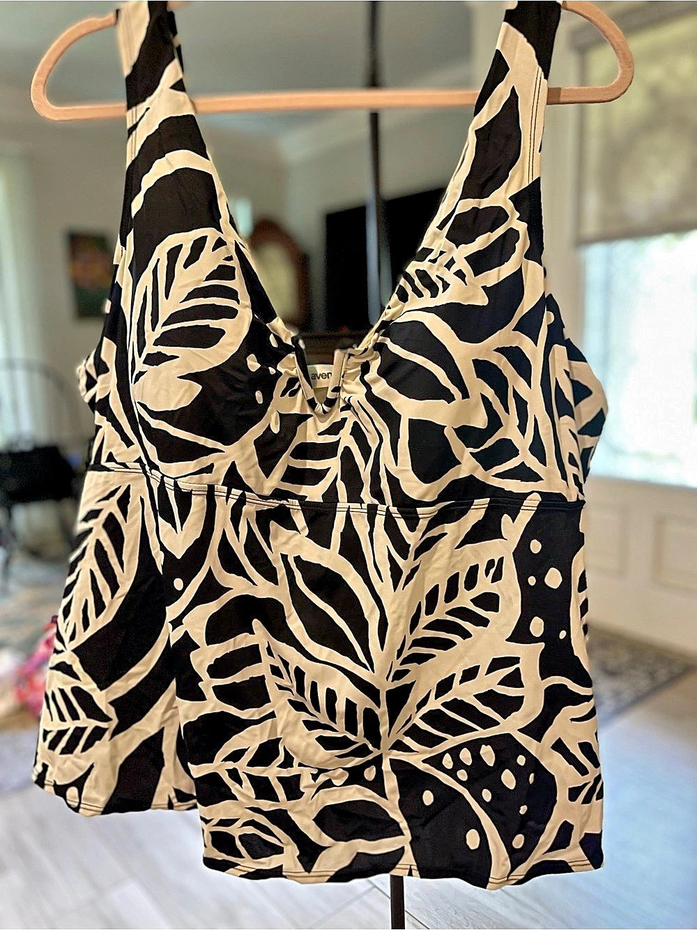 Avenue Swim Abstract One-Piece Swimsuit Size 22